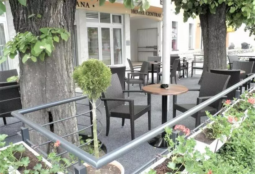 Hotelli Central Slavonski Brod