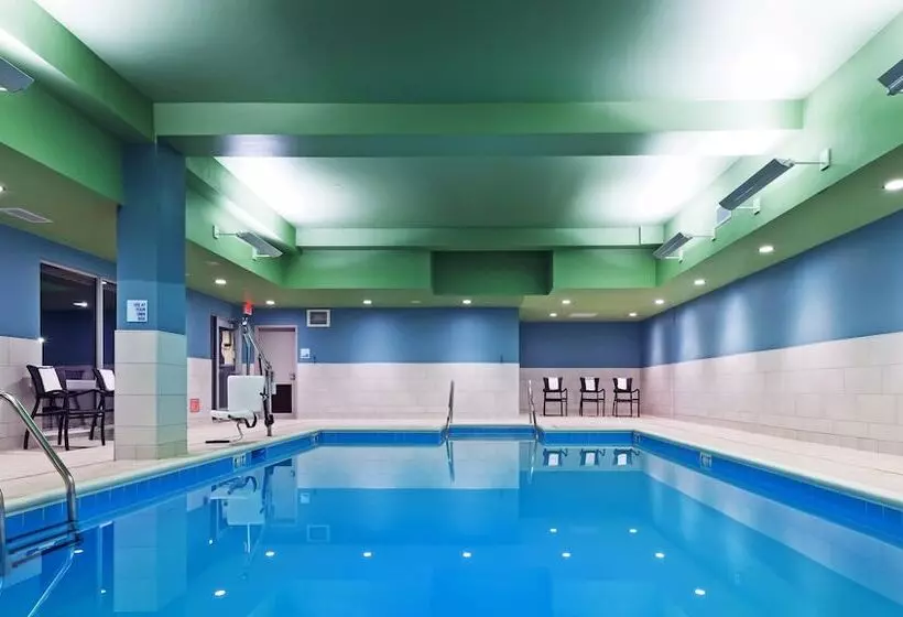 ホテル Holiday Inn Express And Suites Chanute, An Ihg
