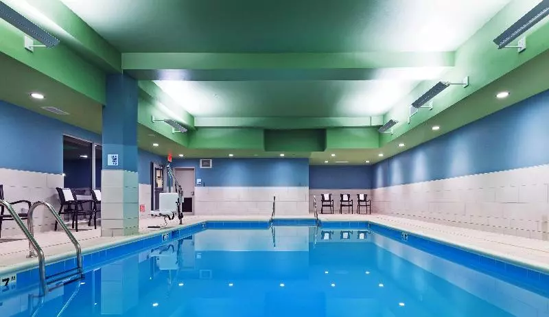 ホテル Holiday Inn Express And Suites Chanute, An Ihg