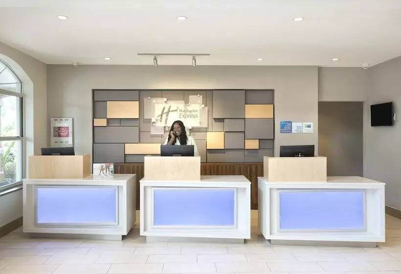 ホテル Holiday Inn Express & Suites S Lake Buena Vista, An Ihg