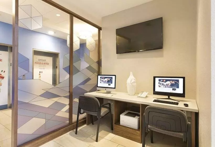 ホテル Holiday Inn Express & Suites S Lake Buena Vista, An Ihg