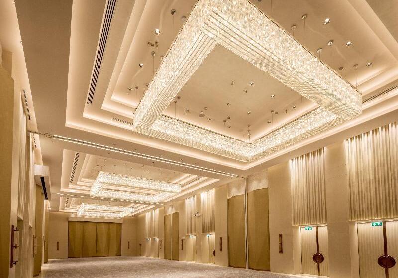 هتل Holiday Inn & Suites Rayong City Centre, An Ihg