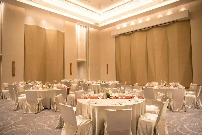 هتل Holiday Inn & Suites Rayong City Centre, An Ihg