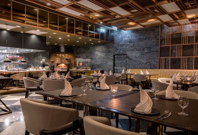 هتل Holiday Inn & Suites Rayong City Centre, An Ihg