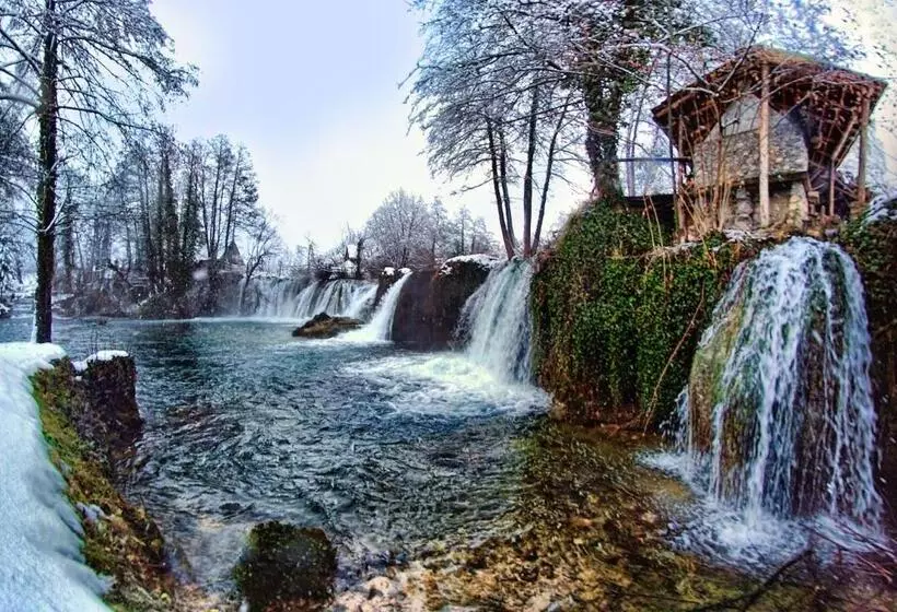 Hotelli Mirjana & Rastoke