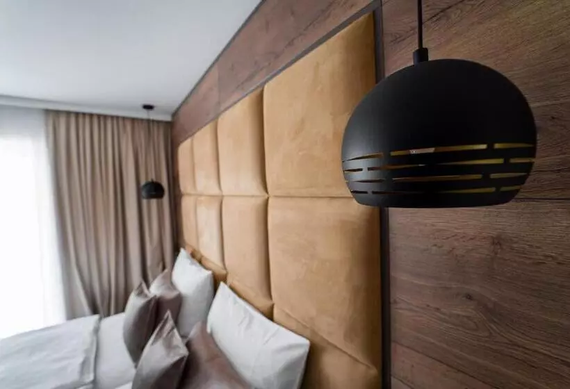 Hotelli Mirjana & Rastoke