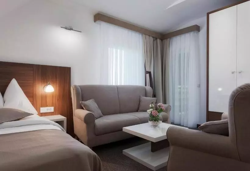 Hotelli Mirjana & Rastoke