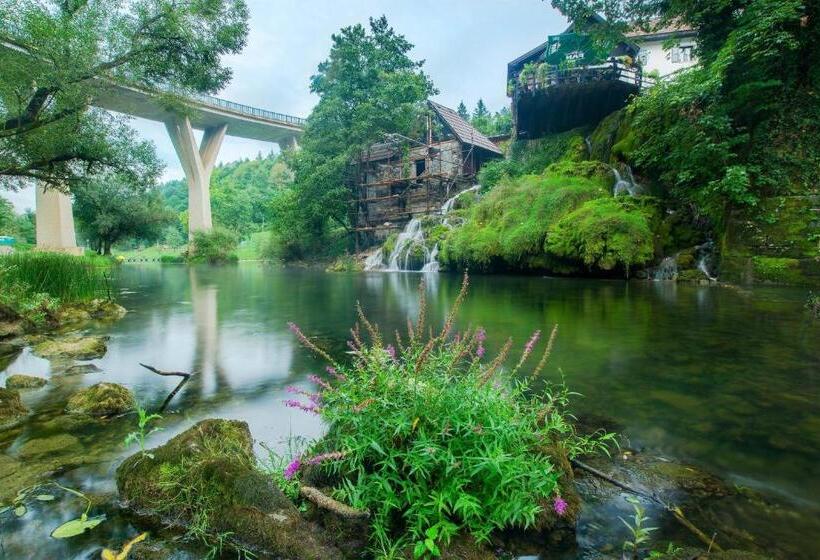 Отель Mirjana & Rastoke