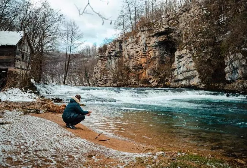 Hotelli Mirjana & Rastoke