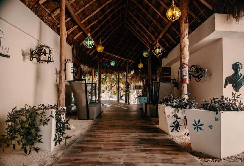 Отель Paradise Suites