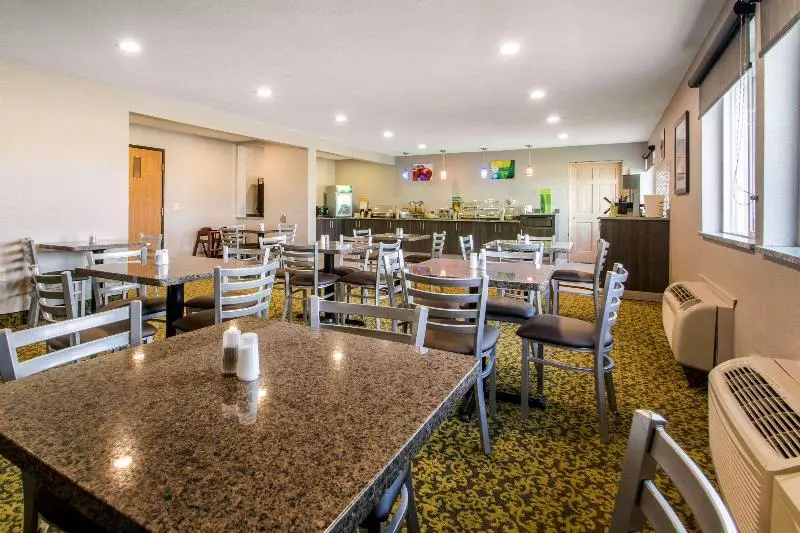 ホテル Rodeway Inn Madison