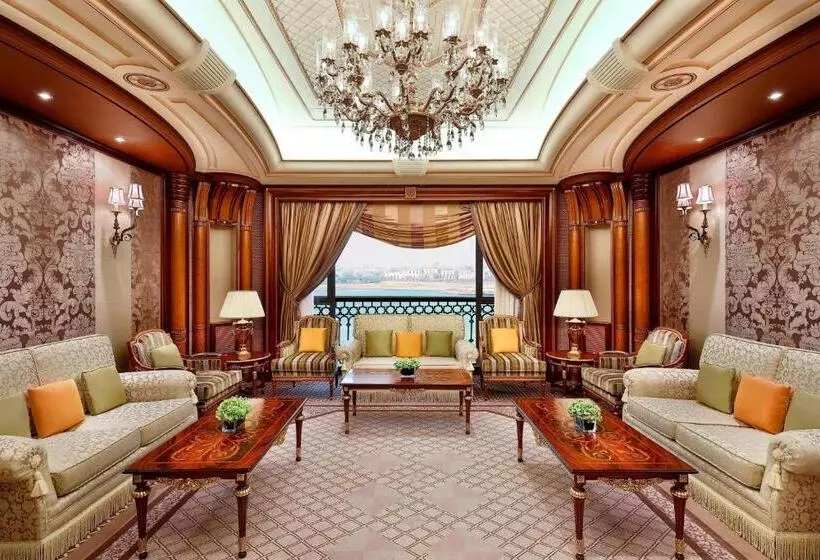 ホテル The Ritz Carlton Jeddah