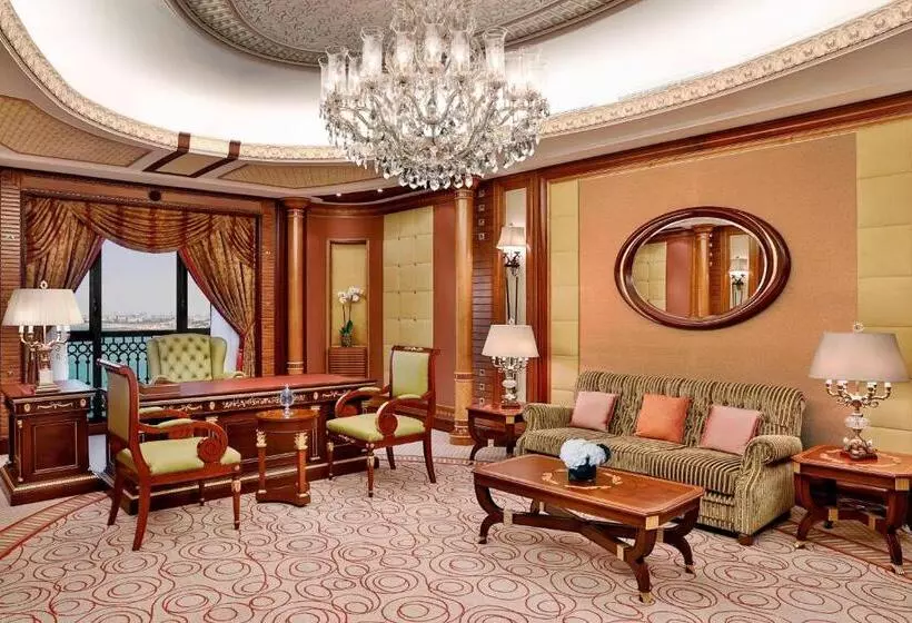 ホテル The Ritz Carlton Jeddah