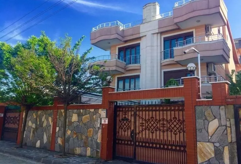 Asfar Villa