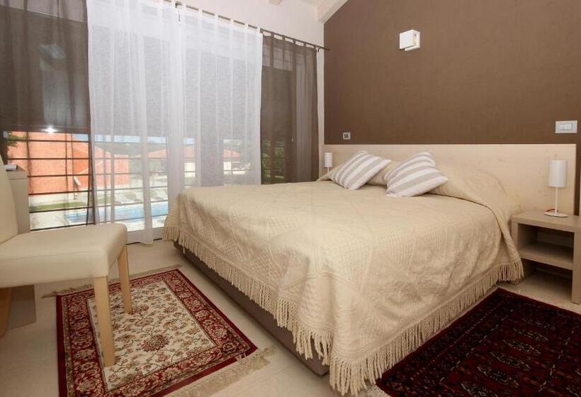 تختخواب و صبحانه Rooms Alla Beccaccia