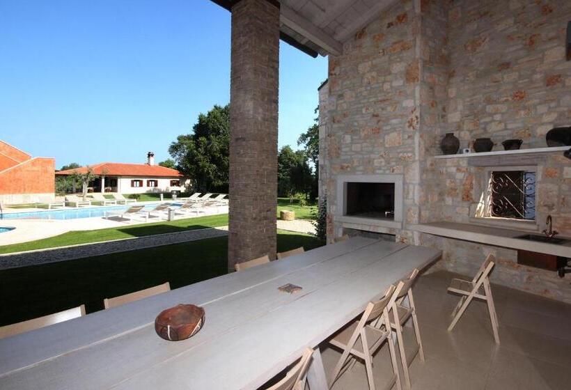 تختخواب و صبحانه Rooms Alla Beccaccia