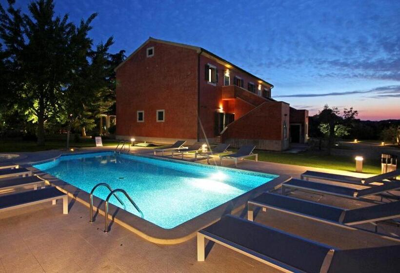 تختخواب و صبحانه Rooms Alla Beccaccia