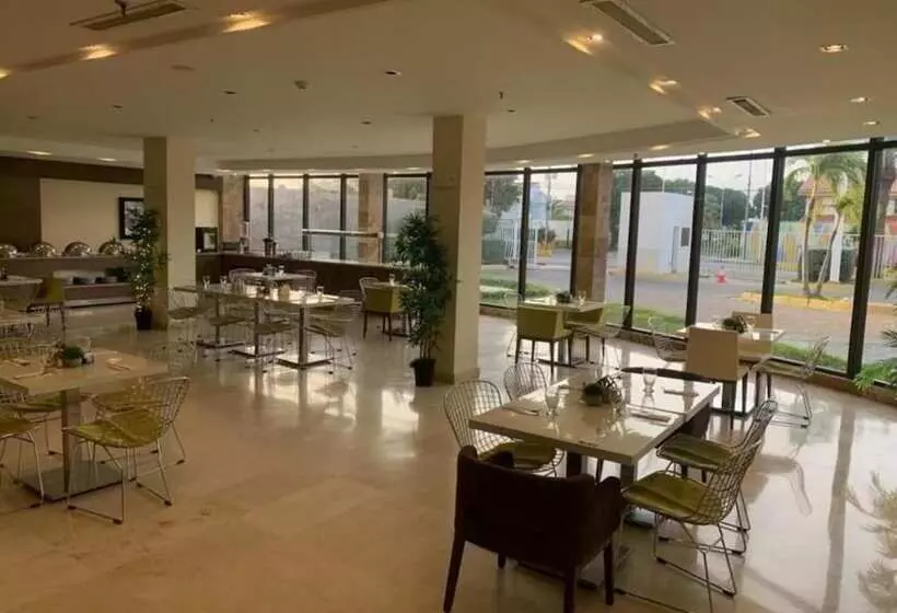 Eurobuilding Hotel & Suites Coro