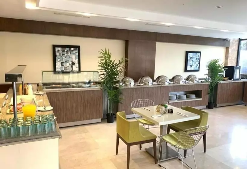 Eurobuilding Hotel & Suites Coro