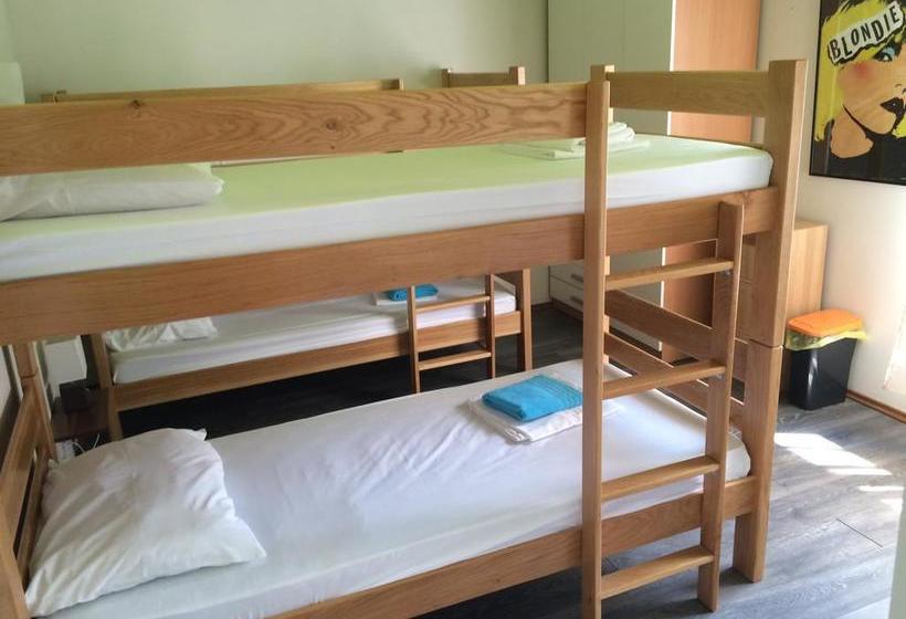 Hostel Quasimodo  Adults Only