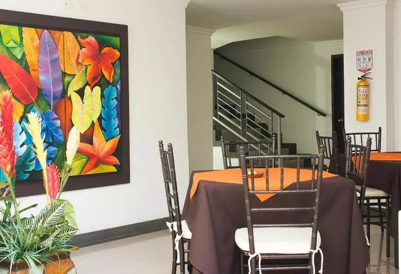 Hotelli Andinos Plaza Pitalito