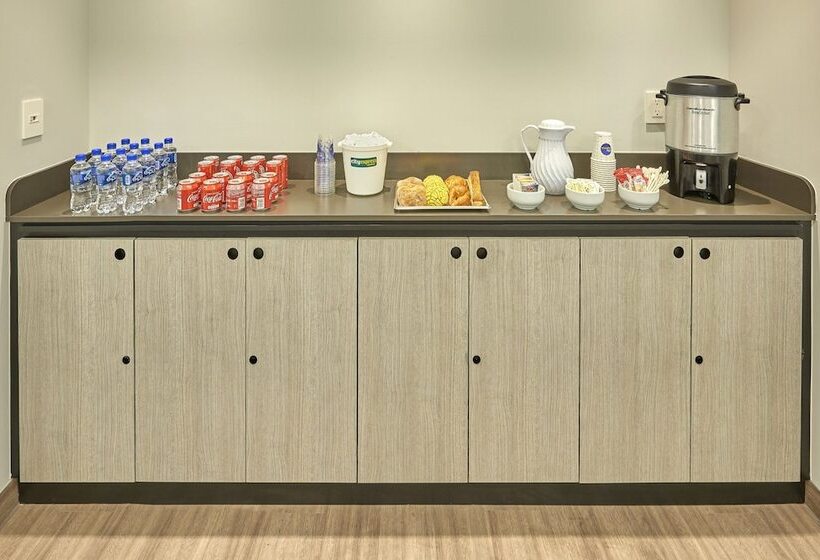 Hotel City Express Junior By Marriott Tuxtepec