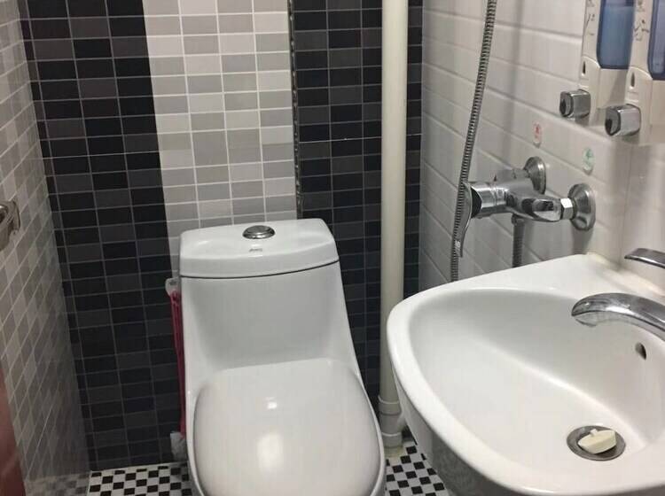 هتل Hang Ho Hostel