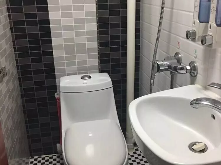 هتل Hang Ho Hostel