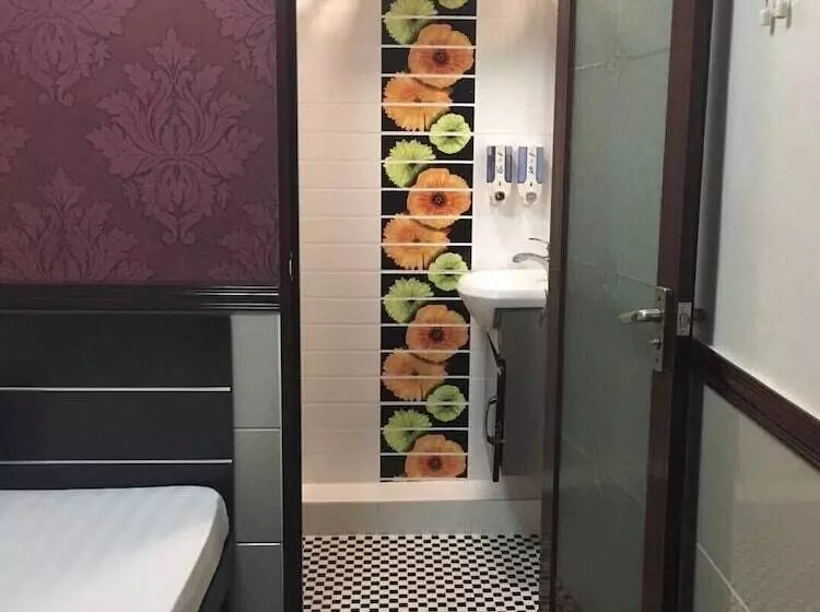 هتل Hang Ho Hostel