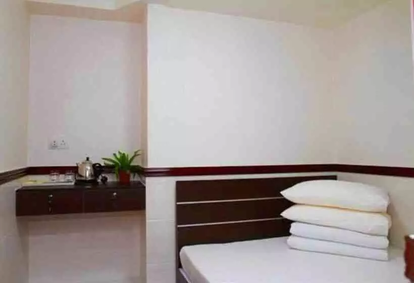 هتل Hang Ho Hostel