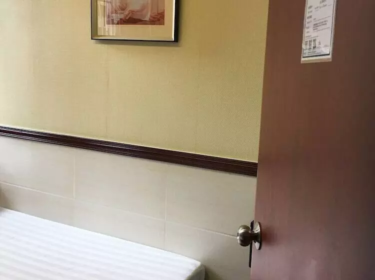 هتل Hang Ho Hostel