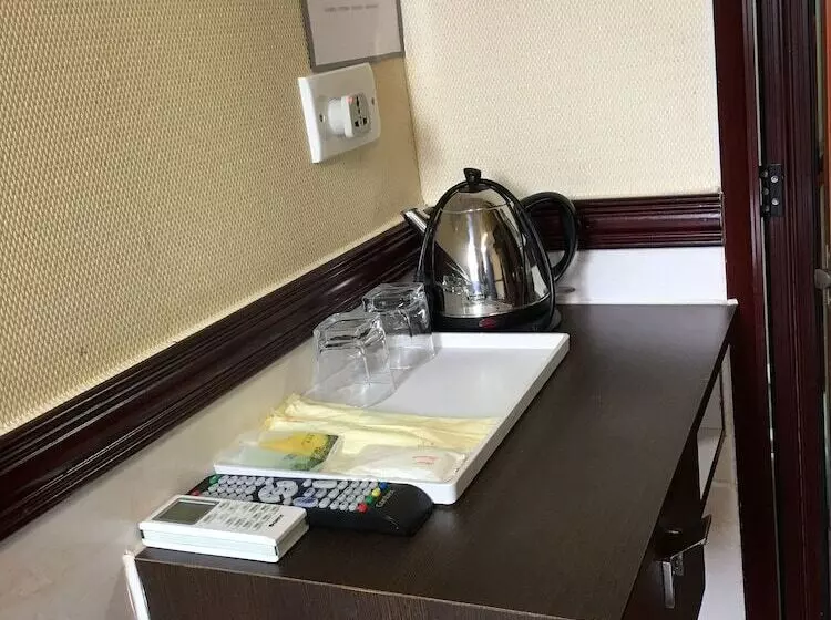 هتل Hang Ho Hostel