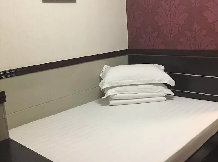 هتل Hang Ho Hostel