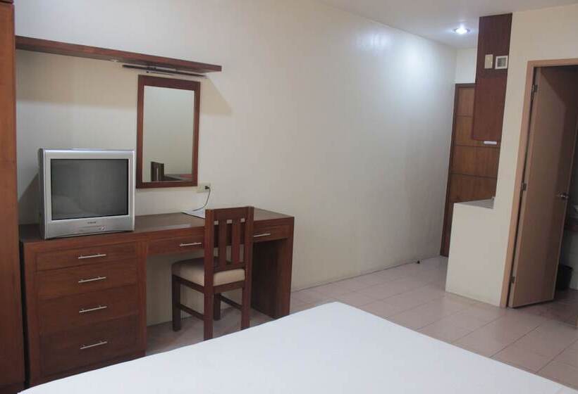 בית מלון כפרי Joyce Apartelle Kalentong