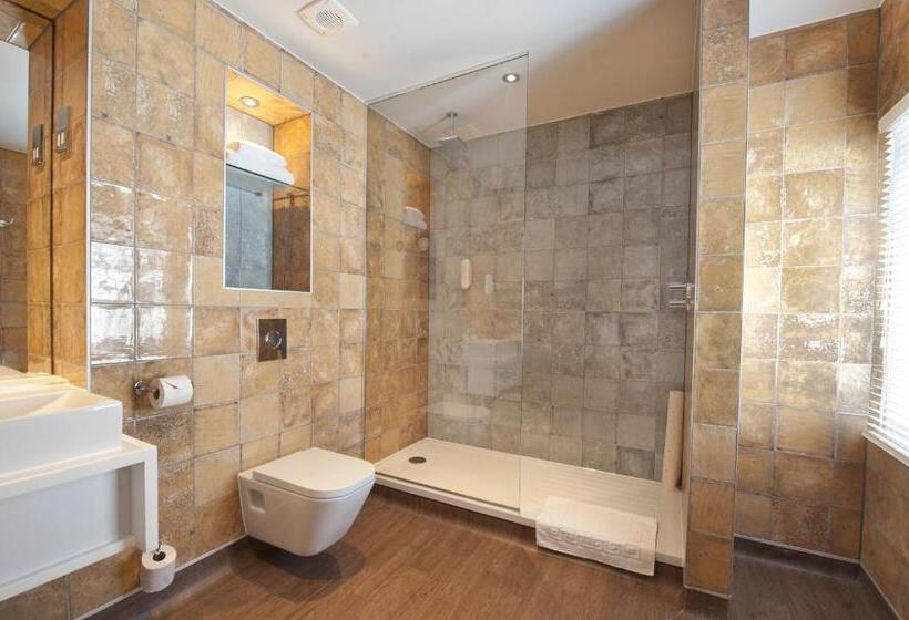 Hotel The Red Lion Wetherspoon