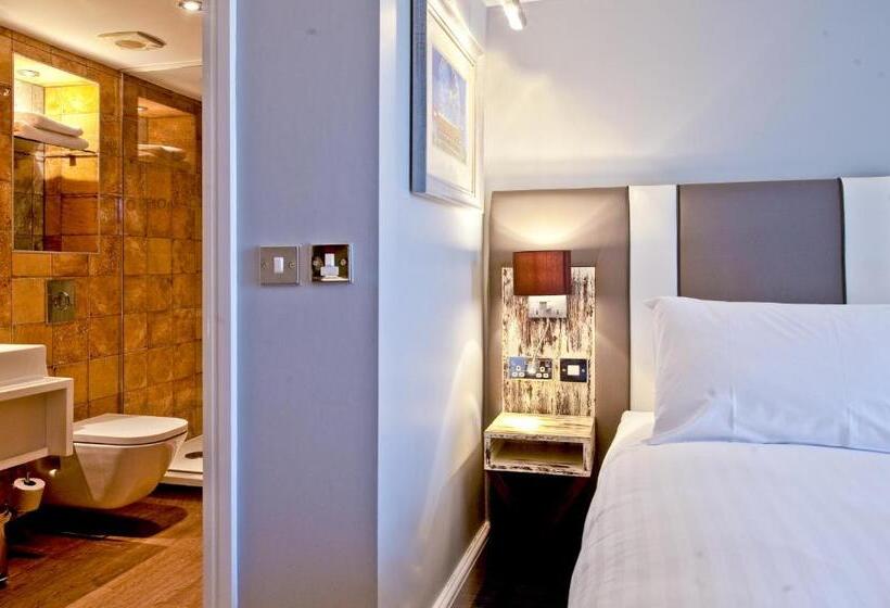 Hotel The Red Lion Wetherspoon