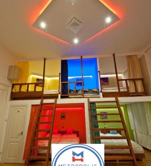 Metropolis Hostel