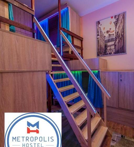 Metropolis Hostel