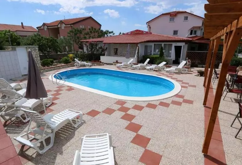 Majatalo Pansion Comfort Sidro