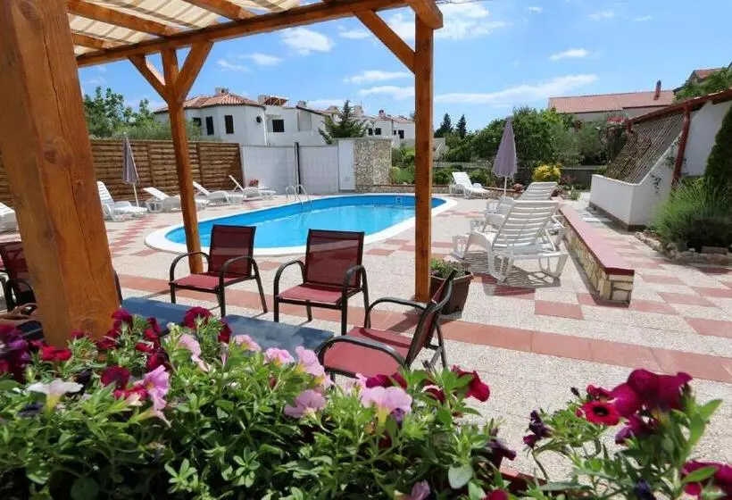 Majatalo Pansion Comfort Sidro