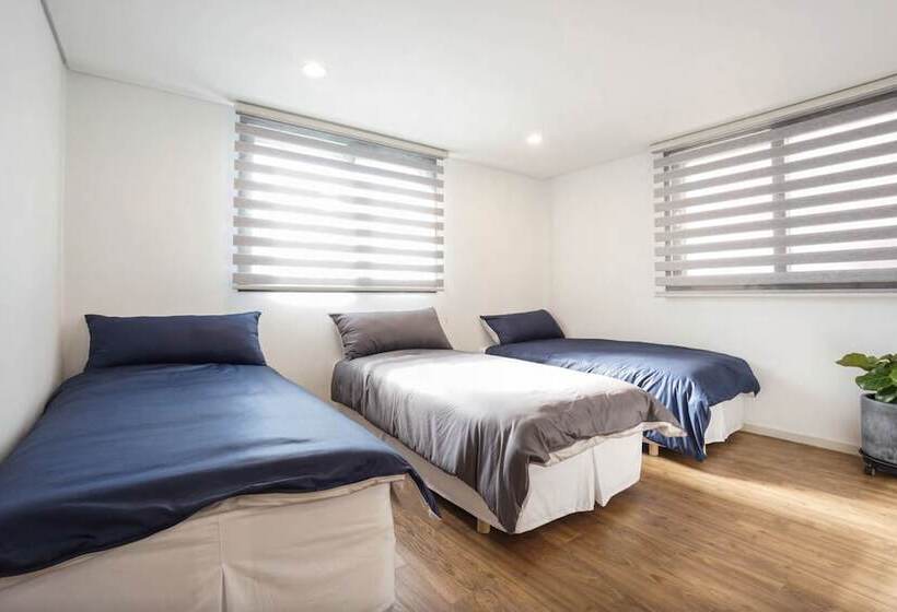 Pensiune Welcome House