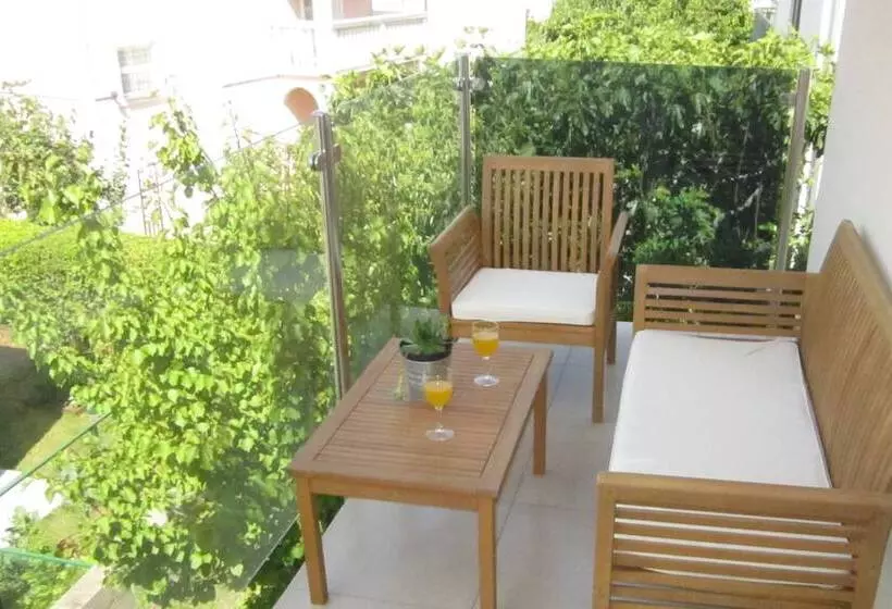 Viktoria Lodge B&b