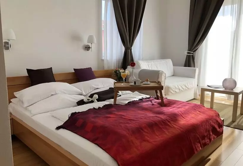 Viktoria Lodge B&b