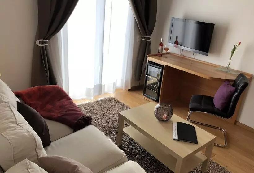 Viktoria Lodge B&b
