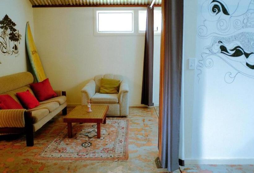 호스텔 Backpackers At 1770