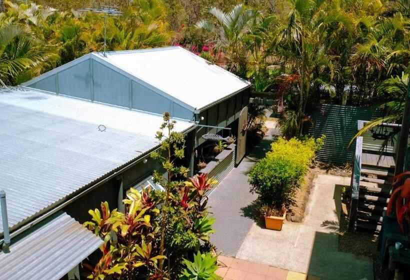 호스텔 Backpackers At 1770