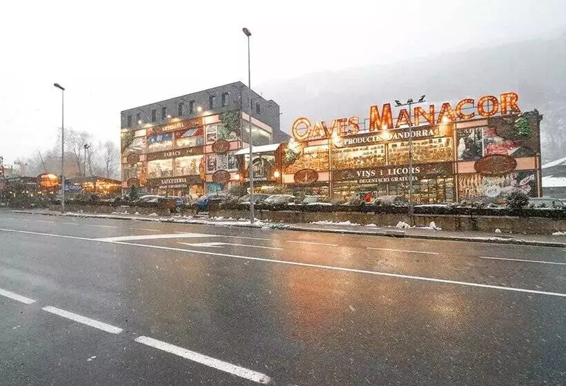 Apartamentos Degas Mikka