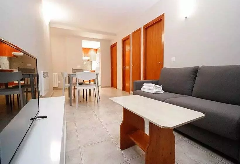 Apartamentos Degas Mikka