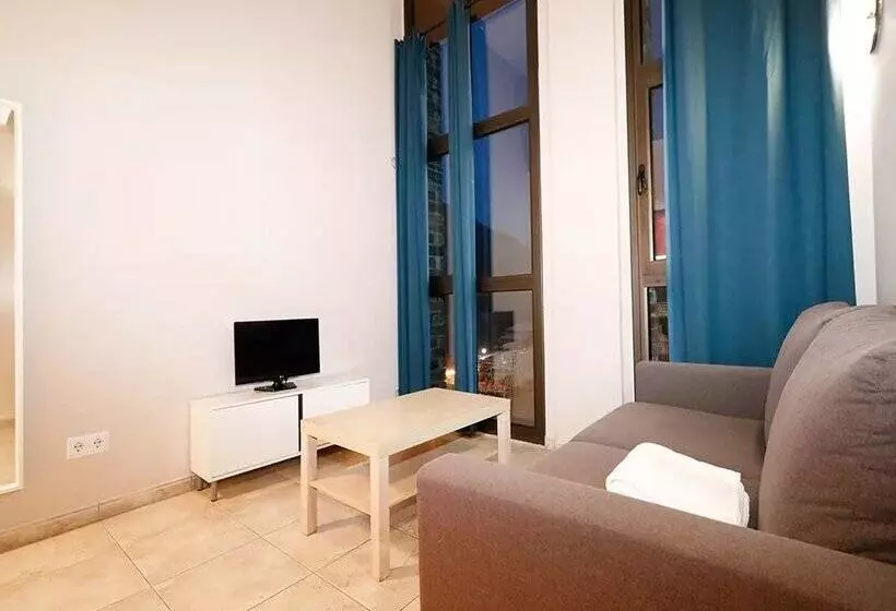 Apartamentos Degas Mikka