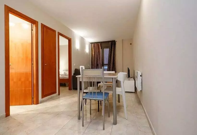 Apartamentos Degas Mikka